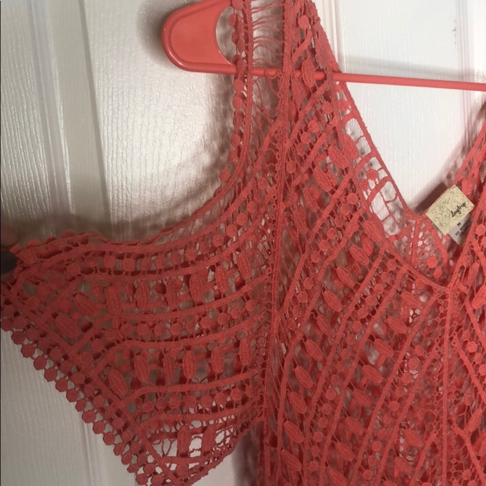 Cold shoulder top - Picture 2 of 2
